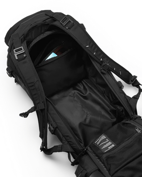 DB Snow Pro Backpack 32L 2025