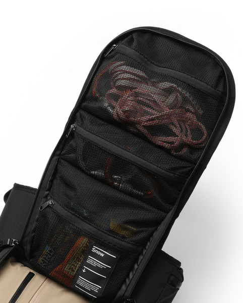 DB Snow Pro Backpack 32L 2025